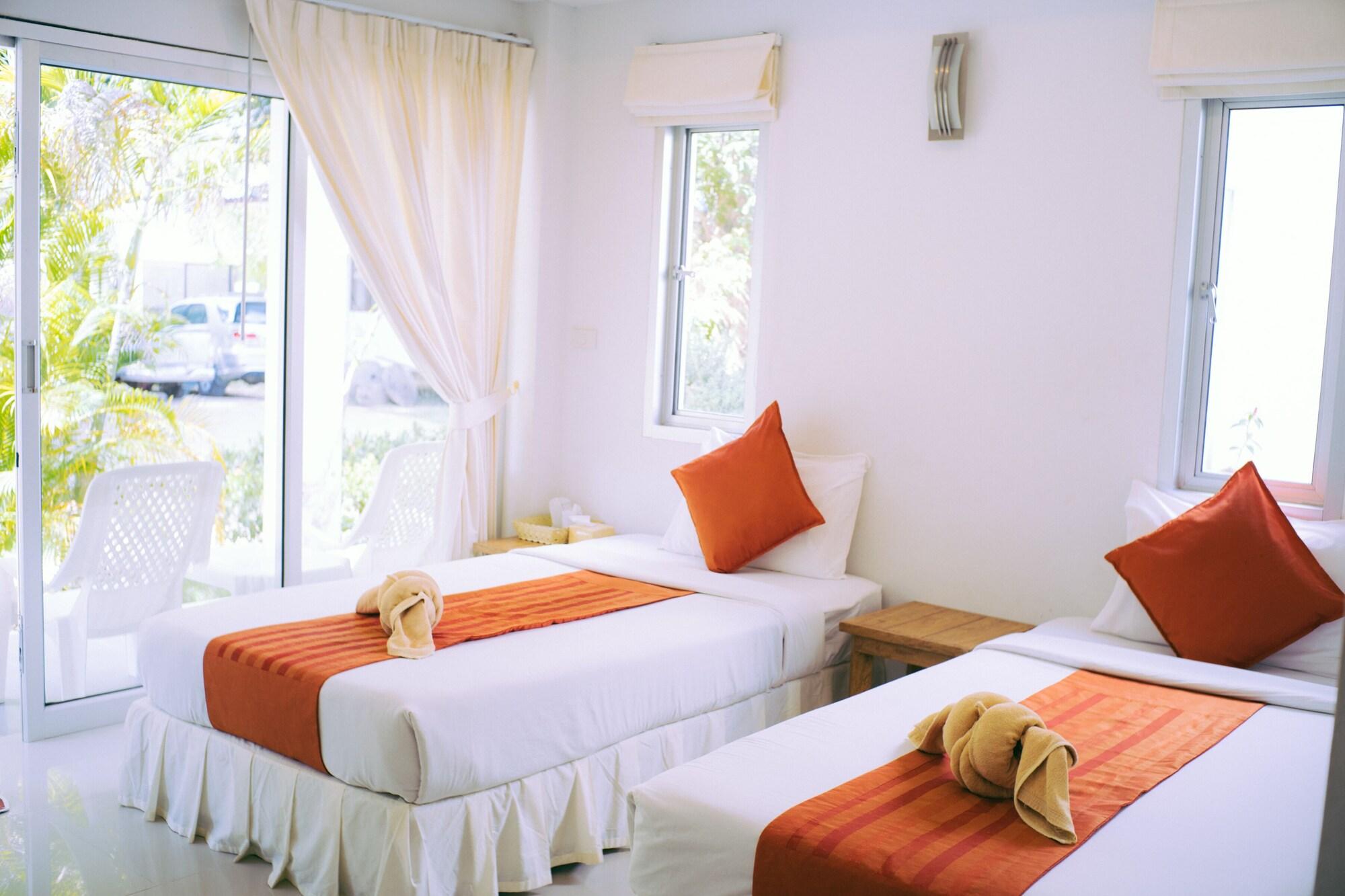 Amity Beach Resort Maret Exterior foto
