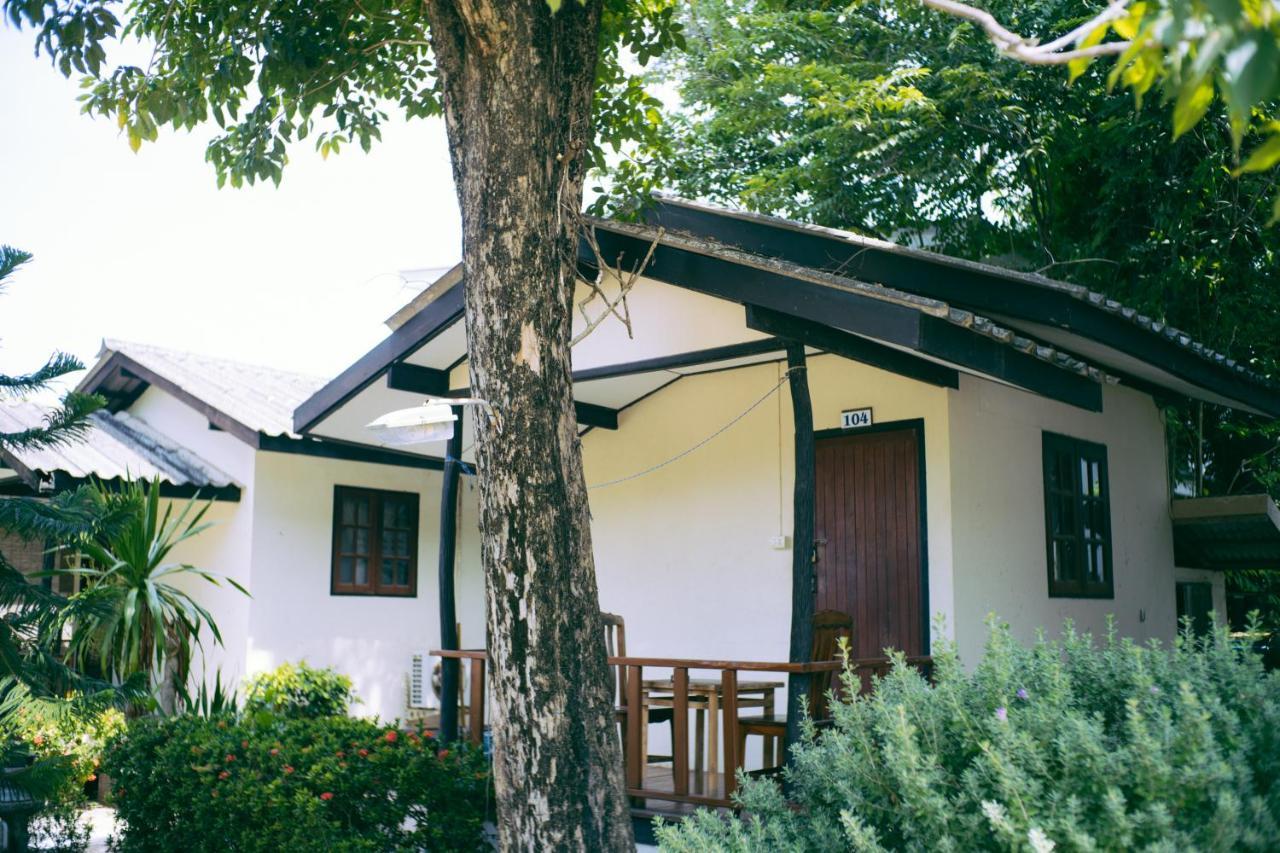 Amity Beach Resort Maret Exterior foto